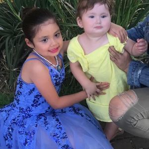 Meet your Posher, Leonor